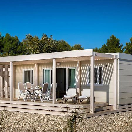Maistra Camping Valkanela Mobile Homes Funtana Exterior photo