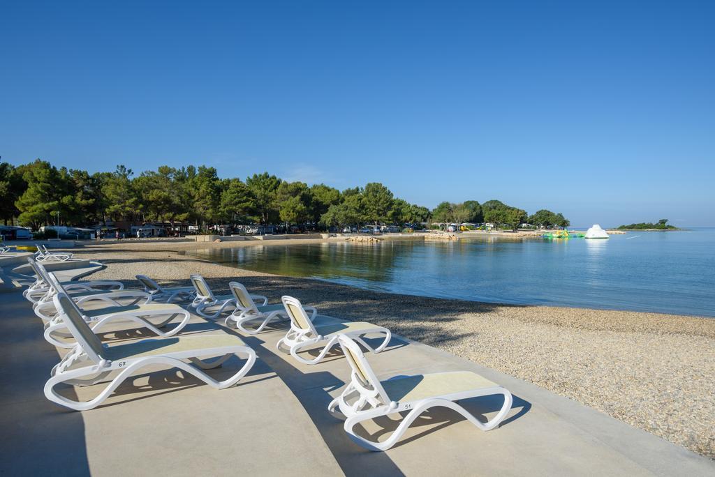 Maistra Camping Valkanela Mobile Homes Funtana Exterior photo